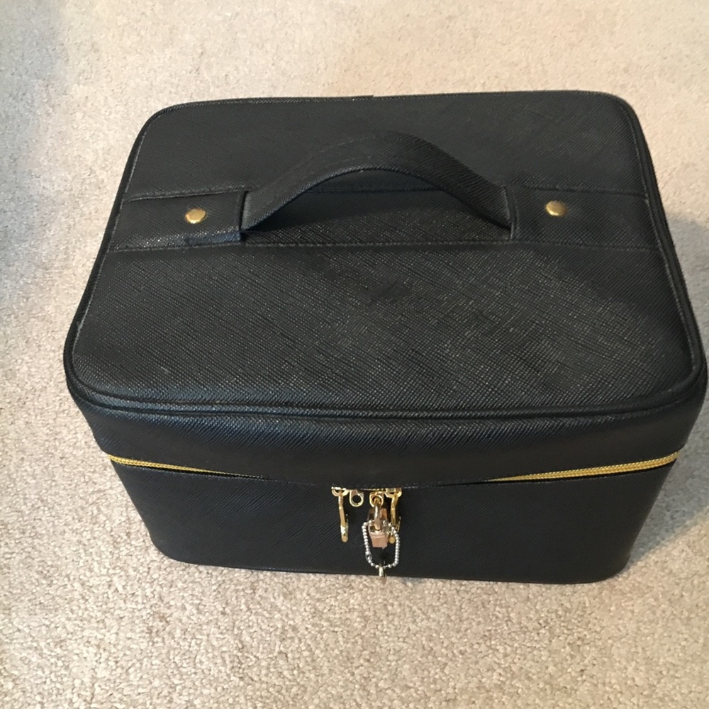 Jewelry/Make-Up organizer Case